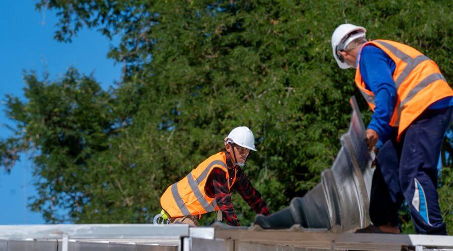 Expert Emergency Roof Repairs services in Rossburg, OH